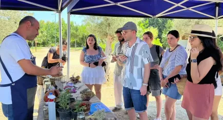İzmir'de çocuklara doğadan sofraya tarım eğitimi