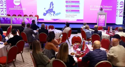 ESİAD'ın toplantısı İzmir'de düzenlendi