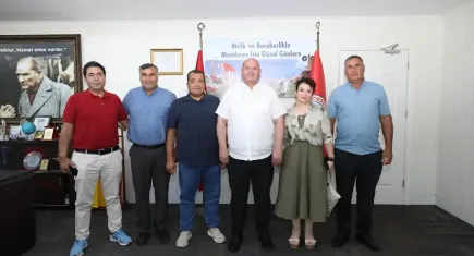 İlkay Çiçek, Muhtarlar Derneği ile bir araya geldi