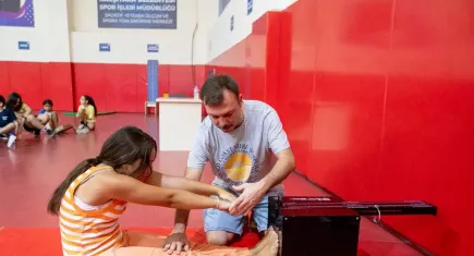 Karşıyaka’da çocuklara ücretsiz spor desteği