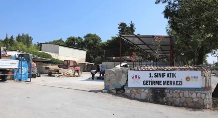 Urla’da Sıfır Atık dönüşümü başlıyor: Atık Getirme Merkezi hayata geçiyor