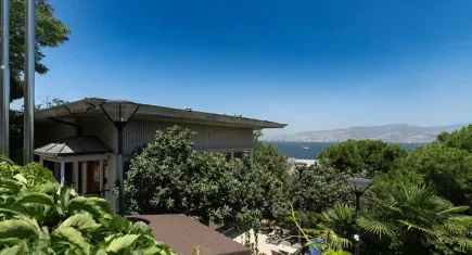 Varyant’taki Şato binası sosyal yaşam alanına dönüştü