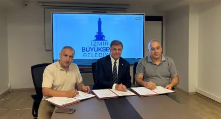 Grand Plaza ve İztarım’da toplu sözleşme sevinci