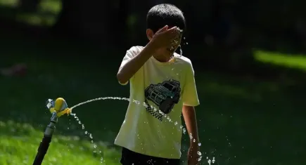Türkiye kavruluyor: 22 kentte termometreler 40 derecenin üzerinde