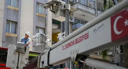 Bornova'dan ‘Dijital İkiz’ adımı: İlçenin dört bir yanı 3 binden fazla gözle takip edilecek