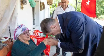 Başkan Tugay’dan orman yangınında vefat eden Ragıp Şahin’in ailesine taziye ziyareti