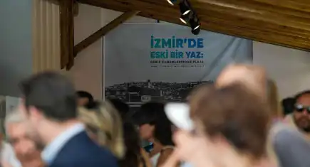 İzmir’de deniz hamamlarına dair ilk sergi: İzmir’de Eski Bir Yaz: Deniz Hamamlarından Plaja