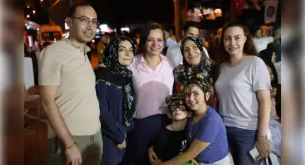Karabağlar’da aileler ve çocuklar şenlikte buluştu