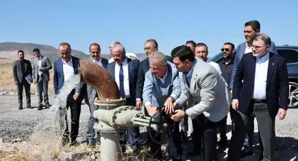 Dikili Jeotermal Sera Projesinde büyük adım: Jeotermal su kuyusu açıldı