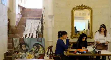 NESCAFÉ Gold “Bu Fincan Sanat Yolunda” Projesiyle 100 genç sanatçıya ulaştı
