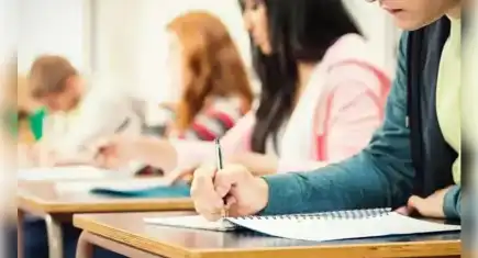 Menderes Belediyesi’nden üniversite öğrencilerine ilk harçlık desteği