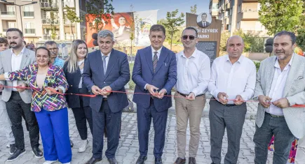 Kiraz’ın kurtuluş gününde Mimar Ferdi Zeyrek Parkı ve Zübeyde Hanım Anne Evi açıldı