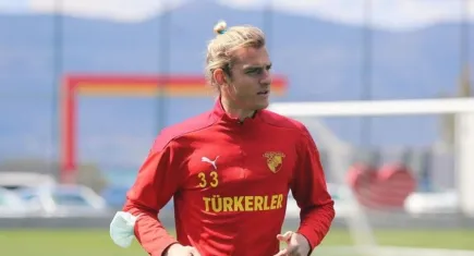 Göztepe, Kayserispor maçı için hazır! Stoilov’un takımı saha çalışmalarında sürprizlerle dolu