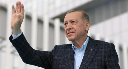 Cumhurbaşkanı Erdoğan: Deprem bölgesinde her 3 hak sahibinden 2'sine yeni yuvası teslim edildi