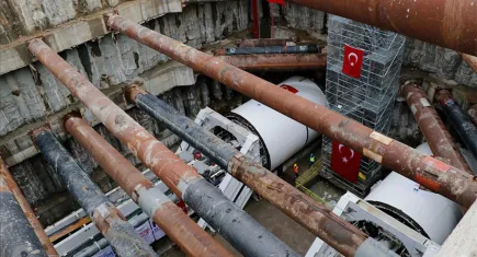 Körfezray Metrosu'nda tarihi adım: İki tünel açma makinesi kazılara başladı