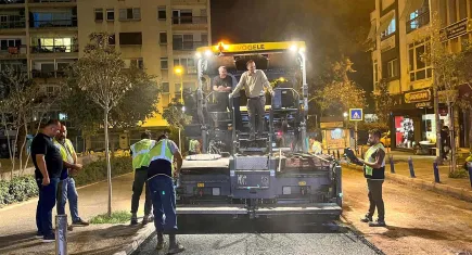 Bornova Belediyesi'nden gece gündüz asfalt seferberliği