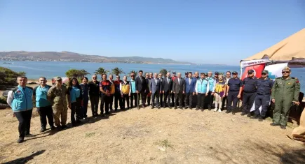 İzmir’de gerçeğini aratmayan deprem tatbikatı: UMKE ekipleri yaralıları kurtardı