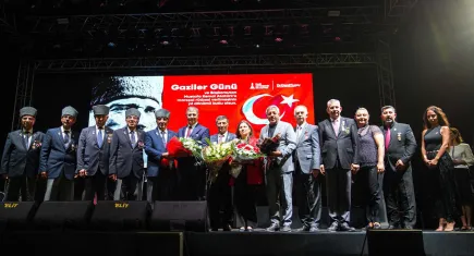 Başkan Tugay gaziler ve şehit aileleriyle buluştu