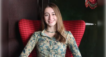 Yazar Melis Sena Yılmaz’dan Aşağİstanbul’da yeni macera: Yapboz Evi