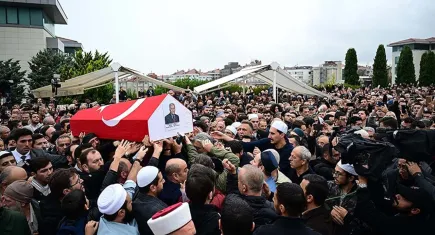 Yavuz Bülent Bakiler, İstanbul’da son yolculuğuna uğurlandı