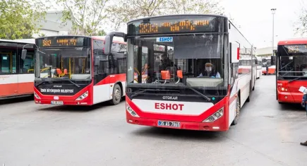 Asfalt çalışması 3 durağı hizmet dışı bıraktı