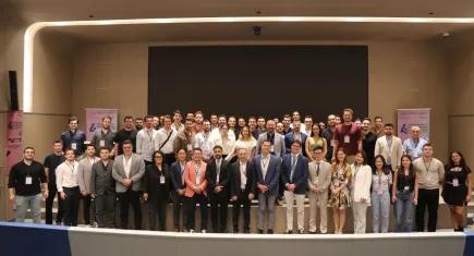 Dünyaca ünlü cerrahlar İzmir’de buluştu: Genç plastik cerrahlara mikrocerrahi eğitimi