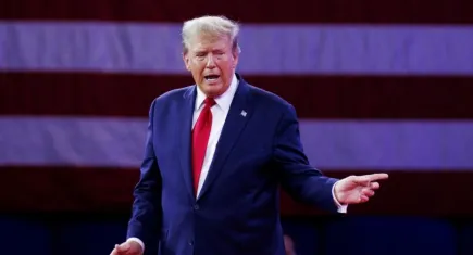 Trump’tan çarpıcı Gazze açıklaması: “İsrail bombardımanı durdurmalı, kalıcı barış mümkün”