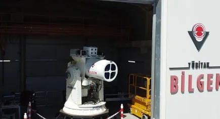 TÜBİTAK’ın “IŞIK” lazer sistemi başarıyla test edildi: 20 kW, 5 km’ye kadar körleştirme
