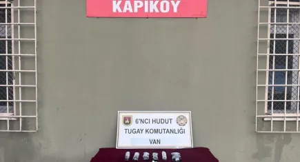 Van hudut hattında dikkat çeken operasyon: Yaklaşık 2 kilo uyuşturucu ele geçirildi