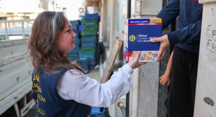 Buca Belediyesi’nden dar gelirlilere gıda desteği