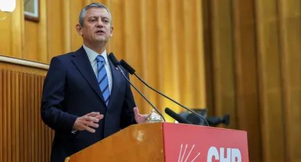 Özgür Özel’den TBMM açılışı tepkisi: Meclisin saygınlığı vatandaşı perişan etmemekle ölçülür