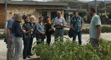 Efes Tarlası Yaşam Köyü’ne İsviçre’den ziyaret