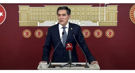 TBMM'de slogan krizi: Buğra Kavuncu'dan sert tepki