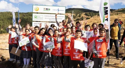 81 İlde 81 orman projesi Erzurum’da başladı: Binlerce fidan toprakla buluştu!