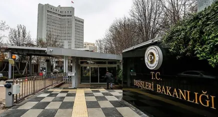 İsrail’de alıkonulan 18 Türk vatandaşı yurda dönerken 94 aktivist de tahliye ediliyor