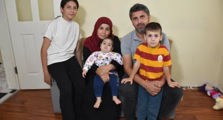 İzmir’de SMA hastası Esma, hayata tutunmak için son yüzde 10’u bekliyor