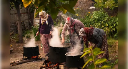 Kozak Yaylası'nda pekmez mesaisi