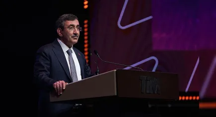 Yılmaz: Türkiye ekonomisi, kesintisiz 20 çeyrektir büyüme istikrarını koruyor