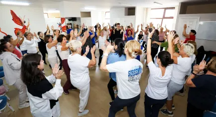 Narlıdere’de kahkaha, dans ve nefesle yeni sezona merhaba