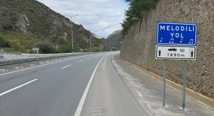 Bakan Uraloğlu detayları anlattı: Türkiye’nin üçüncü melodili yolu Trabzon’da!