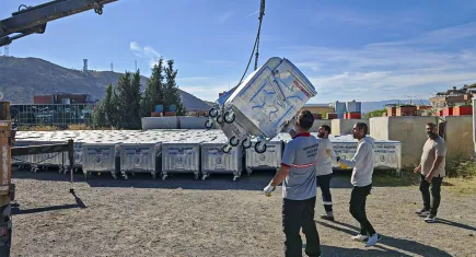 Karşıyaka Belediyesi’nden 460 yeni çöp konteyneri