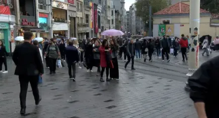 İstanbul'da sağanak ve fırtına etkili oldu