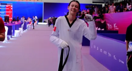 Dünya Tekvando Şampiyonası'nda tarihi başarı: 19'luk Elif Sude Akgül sakat sakat gümüş kazandı!