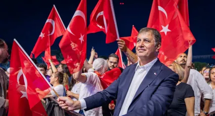 Başkan Tugay’dan 29 Ekim mesajı: Cumhuriyet, 102 yıldır her nefeste yaşıyor