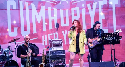 İzmir’de ‘Cumhuriyet Her Yerde’ kutlamaları devam ediyor: Adres bu kez Tire