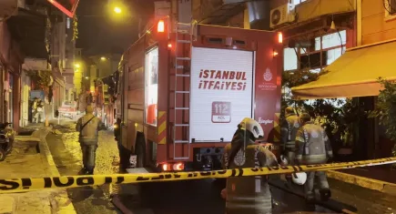 Kız isteme töreni kabusa döndü: Bina alevler içinde kaldı!