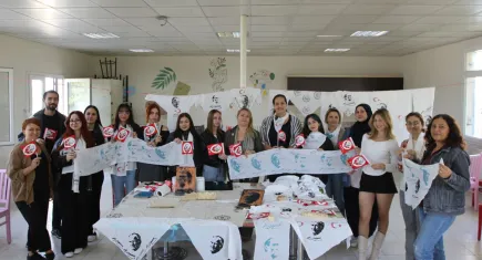 Ege Üniversitesi’nde Atatürk temalı tahta kalıp baskı atölyesi 