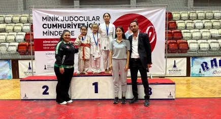 Konak’ın minik judocuları Cumhuriyet Turnuvasından 7 madalyayla döndü