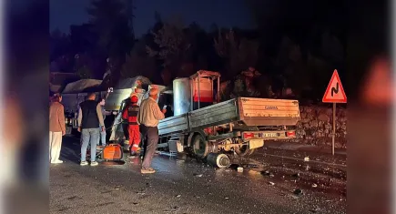 Muğla'da kaza: TIR’a çarpan süt toplama aracının sürücüsü öldü
