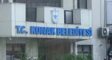 Konak Belediyesi’nde 3 gözaltı